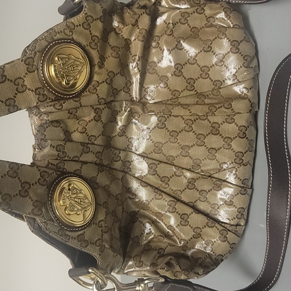 Gucci Handbags - Authentic gucci shoulder bag